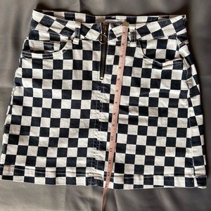 💗NWOT- Urban Outfitters. Checkered skirt